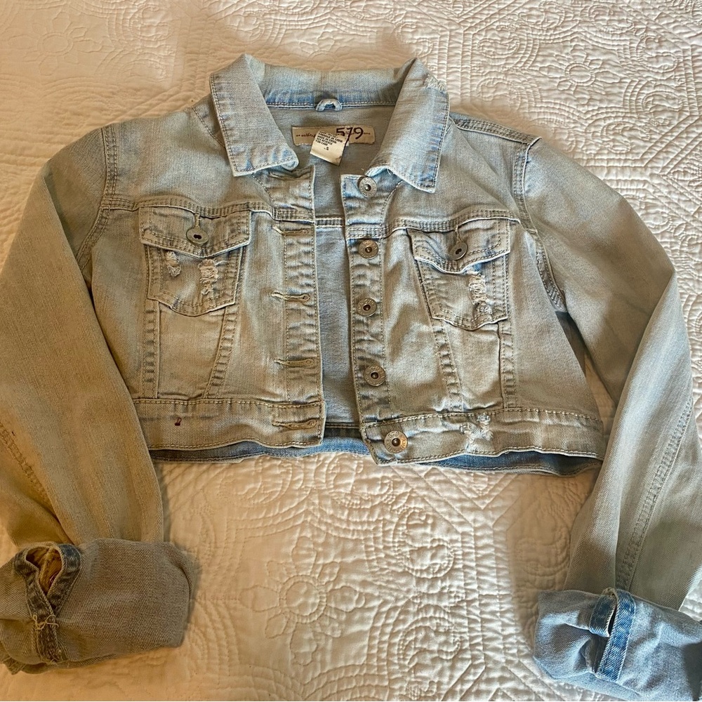 Light Blue Cropped Denim Jacket